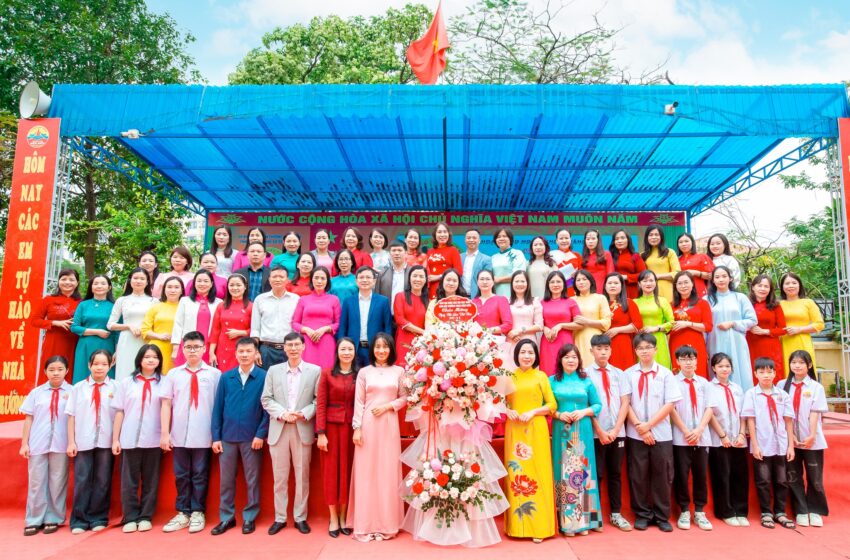  SINH HOẠT TẬP THỂ THÁNG 11 – CHỦ ĐỀ “THẦY CÔ TRONG TRÁI TIM EM”